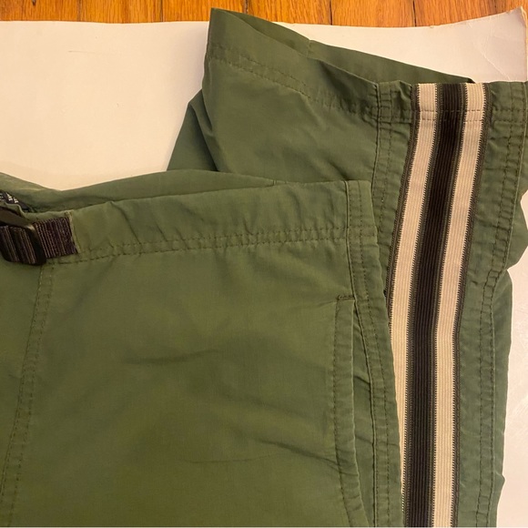 Men’s unisex Gap Y2k green nylon stripe track pants wide leg adjustable belt - Picture 2 of 16